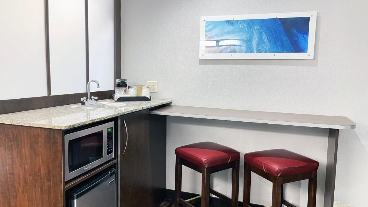 Microtel Inn & Suites By Wyndham Michigan City Extérieur photo