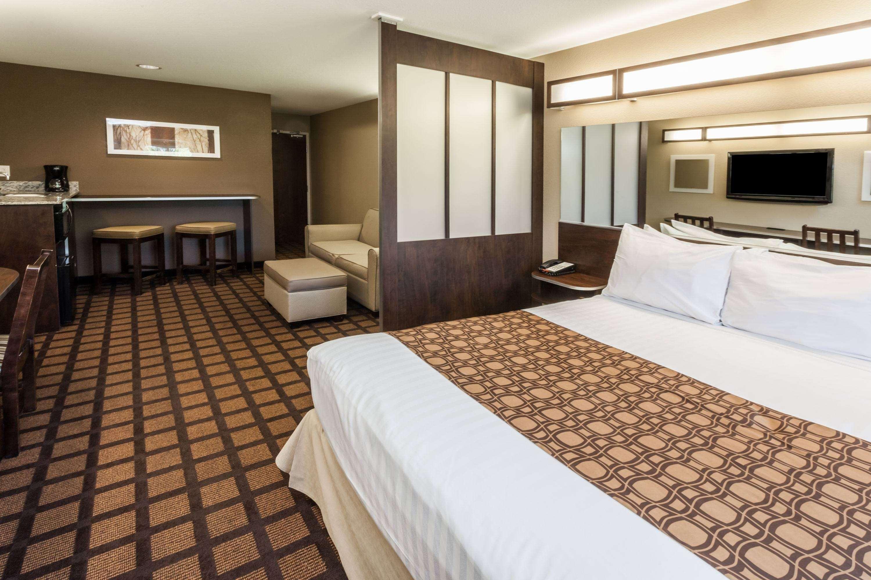 Microtel Inn & Suites By Wyndham Michigan City Extérieur photo