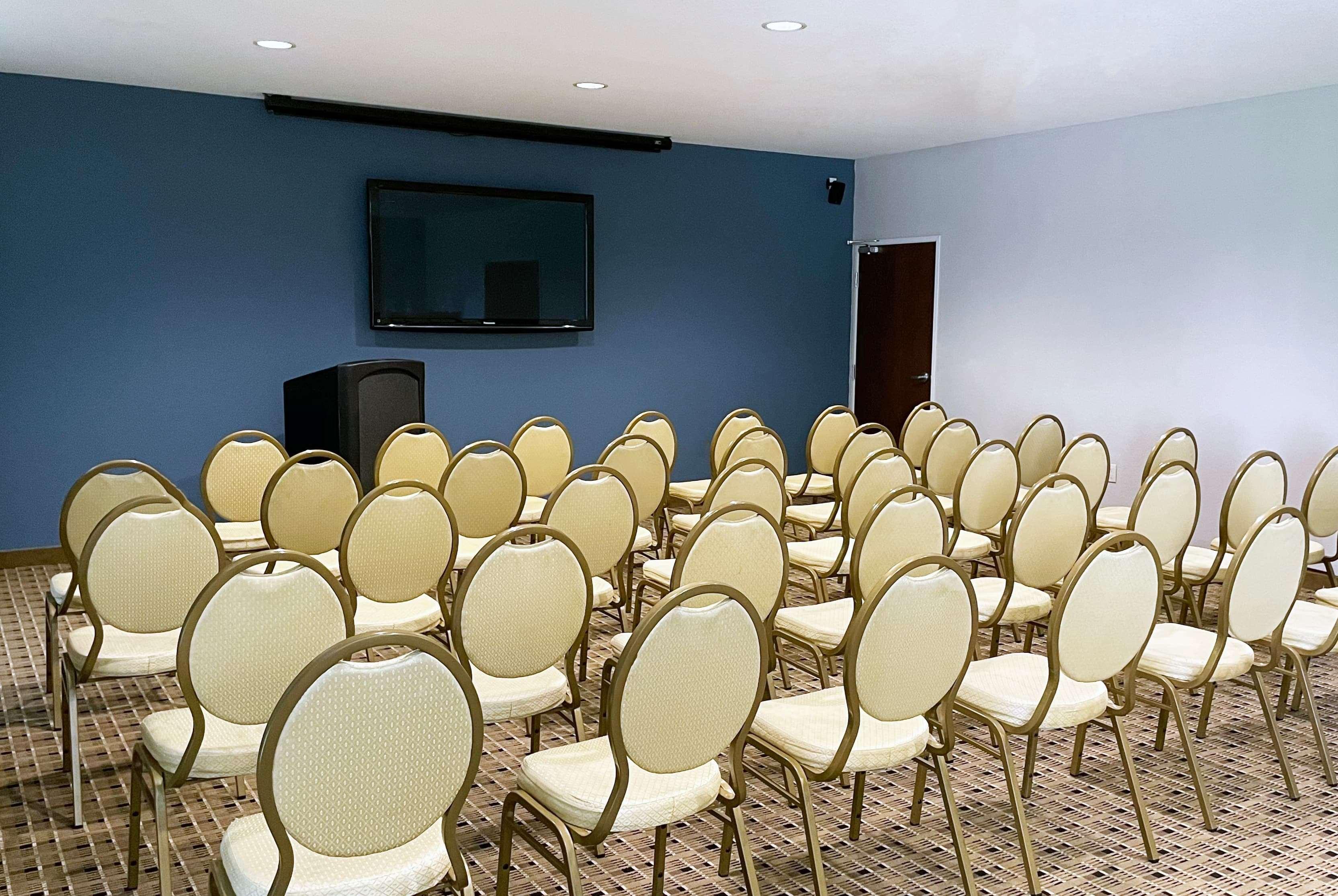 Microtel Inn & Suites By Wyndham Michigan City Extérieur photo