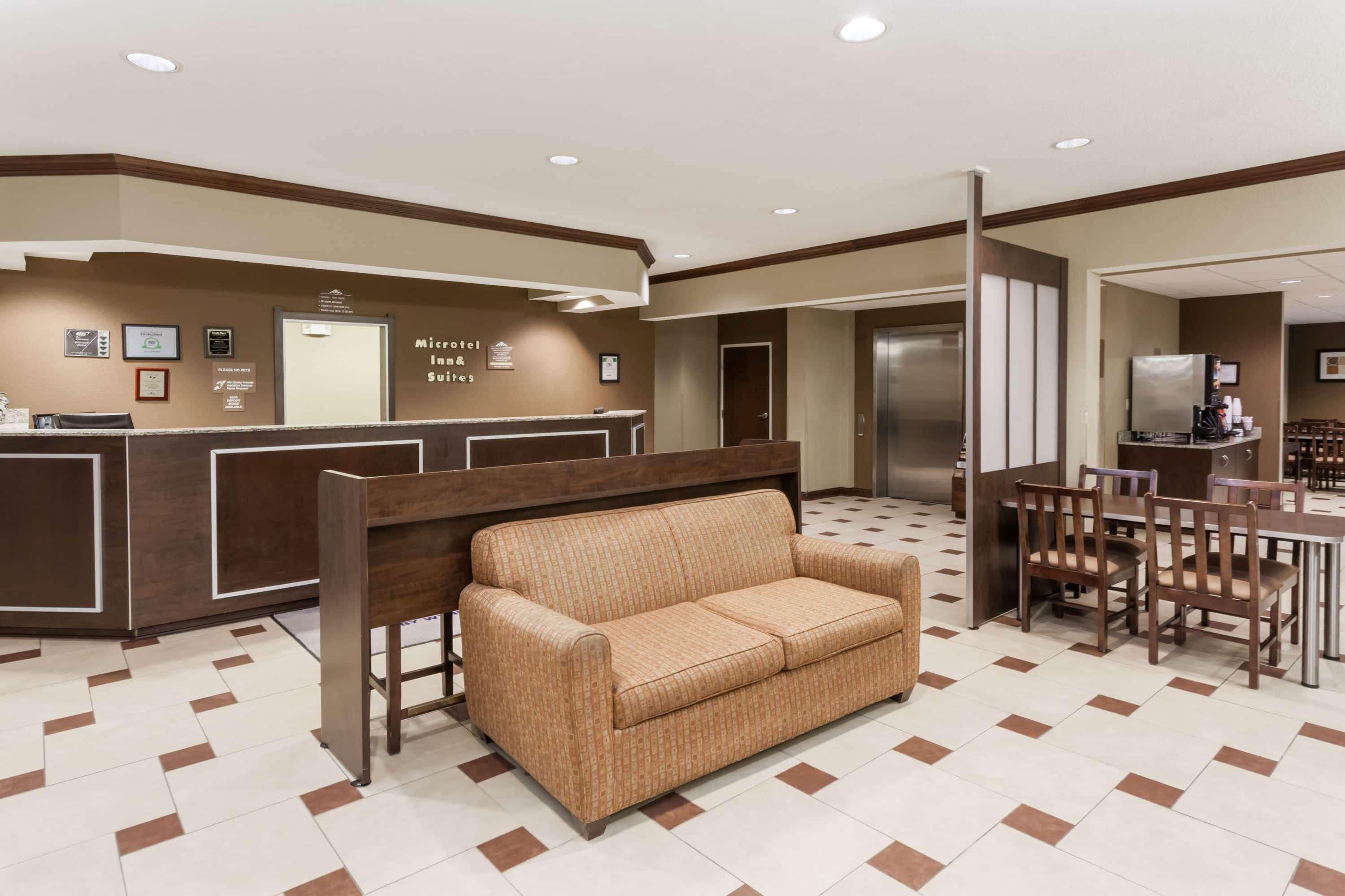 Microtel Inn & Suites By Wyndham Michigan City Extérieur photo
