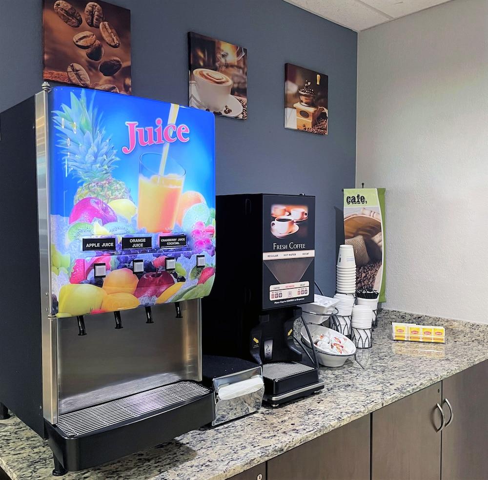 Microtel Inn & Suites By Wyndham Michigan City Extérieur photo
